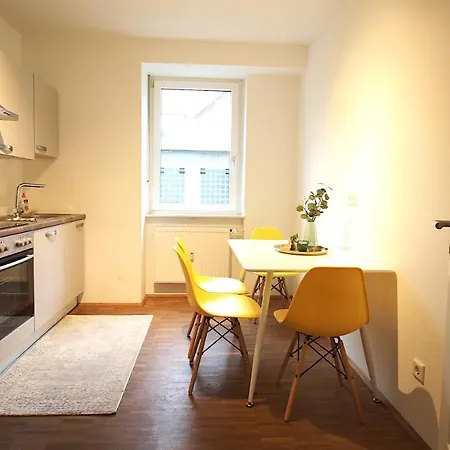 Top Location - With Smart Tv & Netflix Apartamento Wurtzburgo